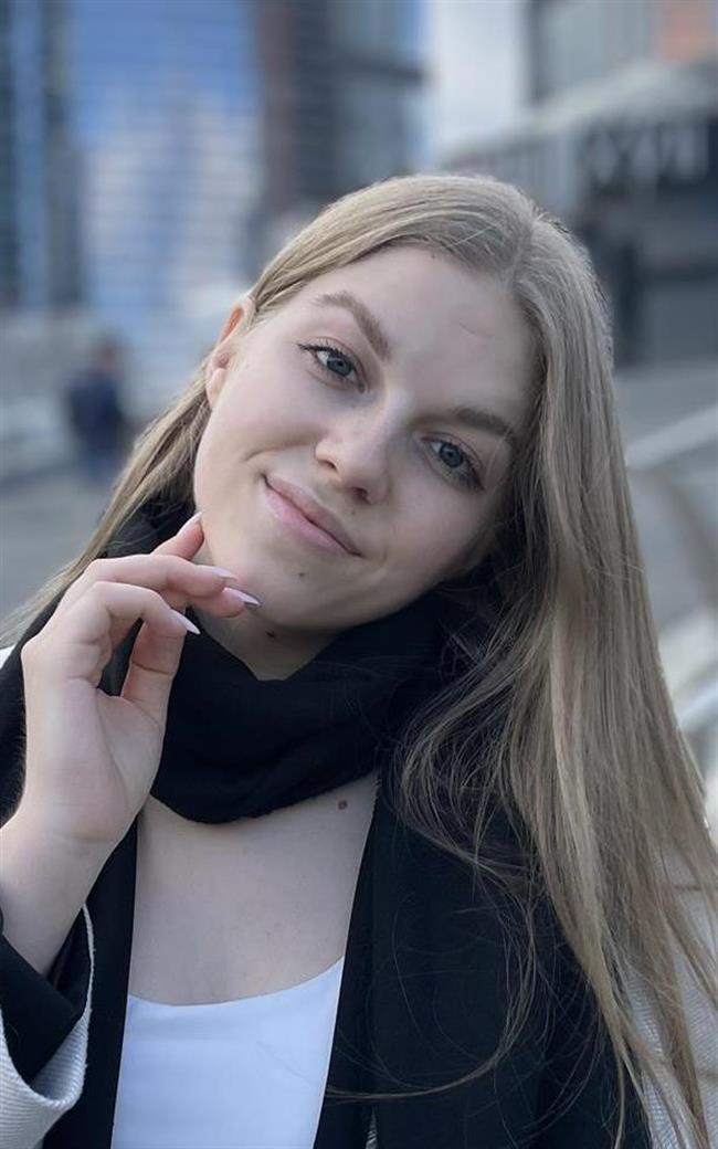 Олеся Николаевна - репетитор по русскому языку