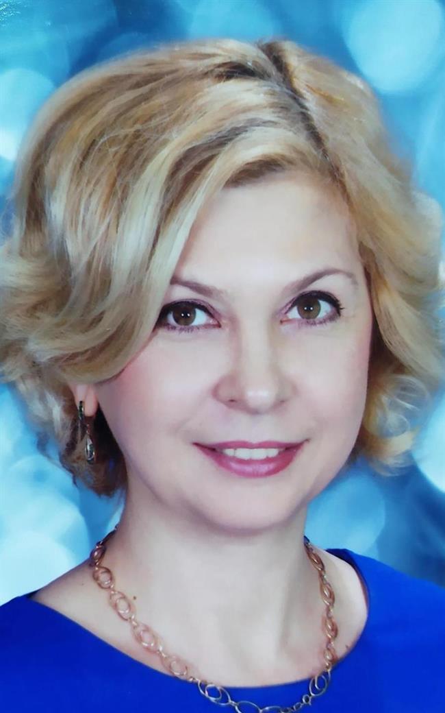 Елена Анатольевна - репетитор по подготовке к школе, предметам начальной школы, русскому языку и математике