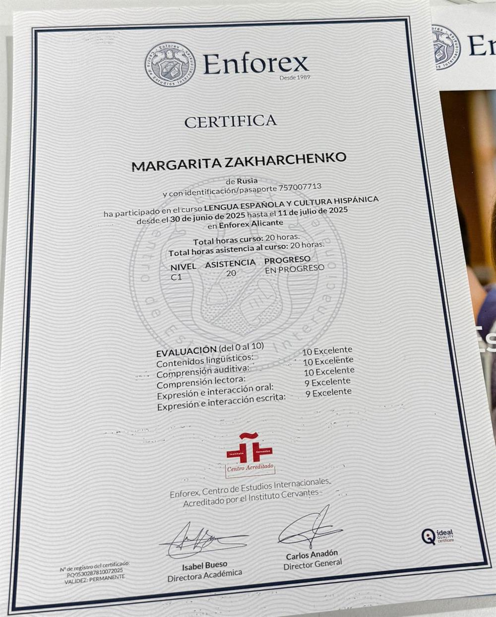 Диплом испанской школы «Enforex», подтверждающий владение испанским языком на уровне С1