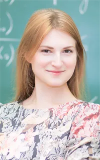 Яна Вадимовна - репетитор по химии, математике и биологии