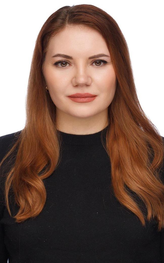Ольга Юрьевна - репетитор по английскому языку и русскому языку