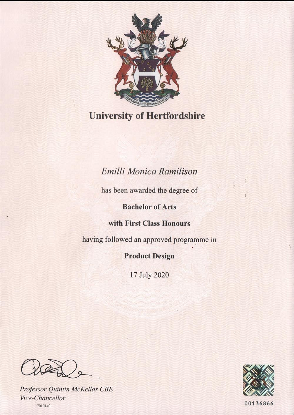 Диплом бакалавра University of Hertfordshire (Великобритания), Product Design. First Class Honours — высшая степень отличия британской системы, диплом с отличием.