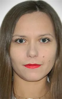Алена Владимировна - репетитор по французскому языку