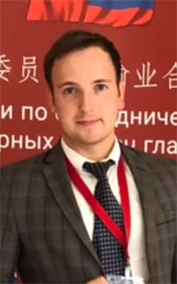 Дмитрий Эдуардович - репетитор по английскому языку и китайскому языку