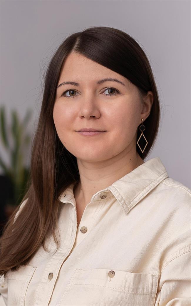 Анна Сергеевна - репетитор по обществознанию