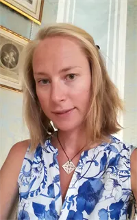 Елена Николаевна - репетитор по французскому языку, английскому языку и русскому языку для иностранцев