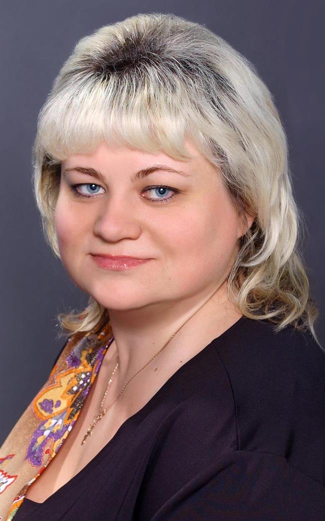 Юлия Анатольевна - репетитор по подготовке к школе, предметам начальной школы, русскому языку и литературе