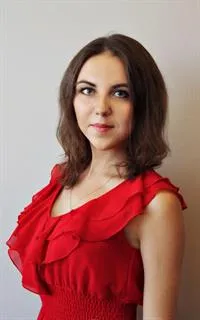 Анна Дмитриевна - репетитор по английскому языку, русскому языку, предметам начальной школы и математике