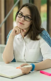 Людмила Руслановна - репетитор по французскому языку и английскому языку