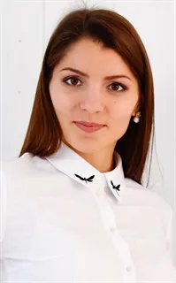 Елена Викторовна - репетитор по химии
