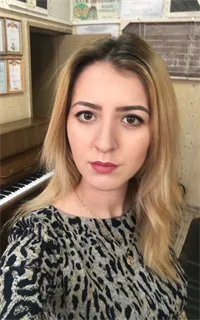 Эмилия Вальтеровна - репетитор по музыке