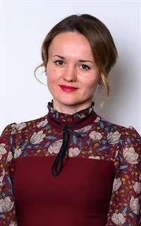 Олеся Владимировна - репетитор по английскому языку и французскому языку