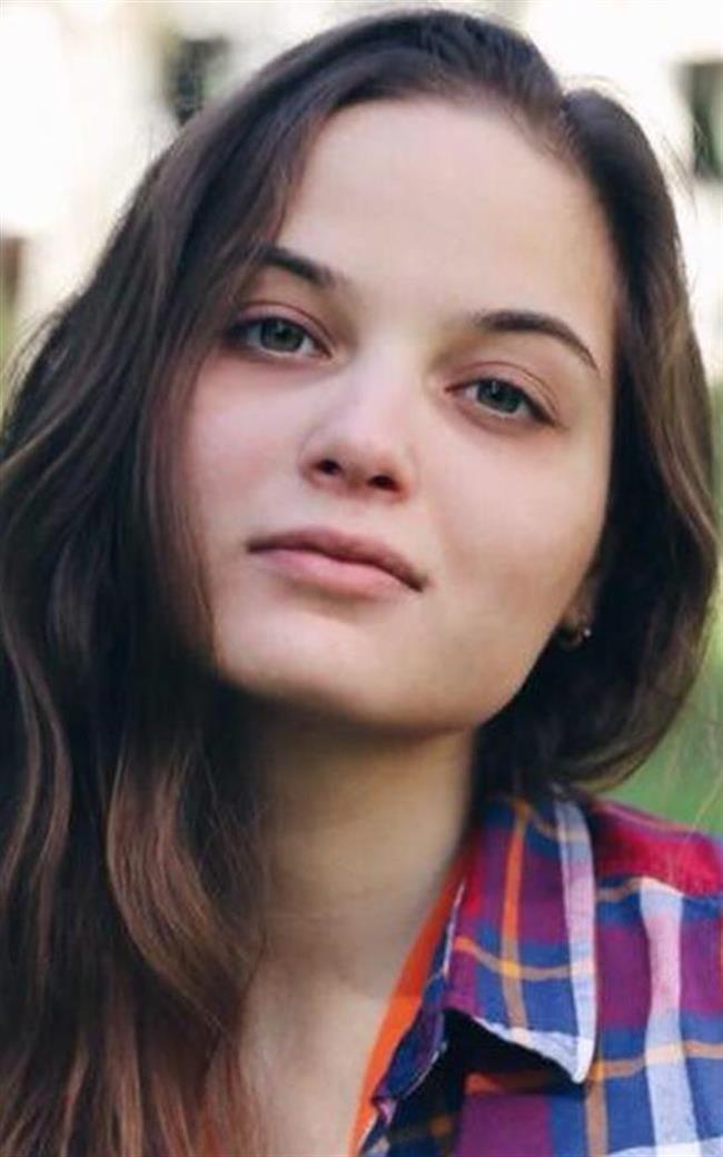 Анастасия Дмитриевна - репетитор по русскому языку, математике и химии