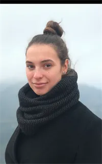 Александра Олеговна - репетитор по биологии и химии