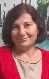 Лариса Витальевна - репетитор по русскому языку и литературе