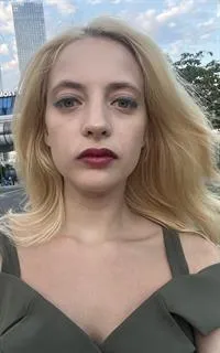 Анастасия Олеговна - репетитор по истории и английскому языку