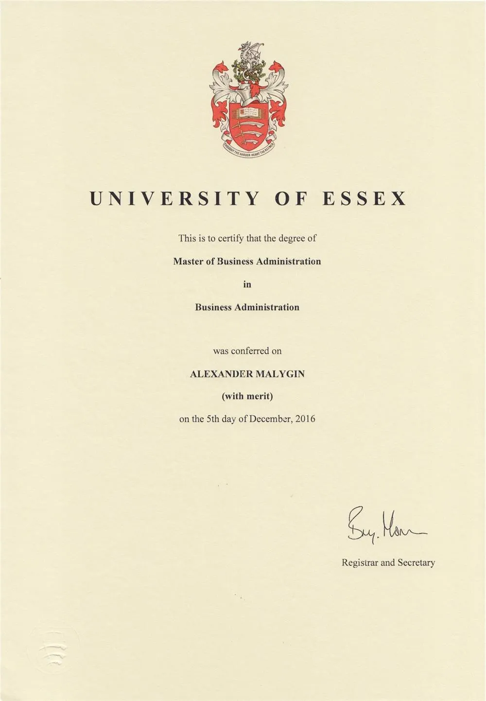 Диплом об окончании магистратуры с отличием University of Essex (Великобритания)