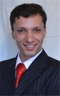 Илья Хассанович - репетитор по математике