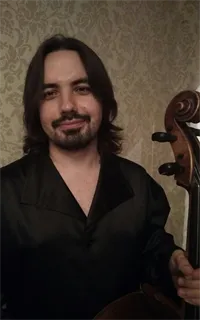 Денис Витальевич - репетитор по музыке