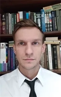 Антон Валерьевич - репетитор по обществознанию и истории