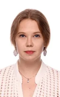 Яна Евгеньевна - репетитор по истории, редким иностранным языкам и русскому языку