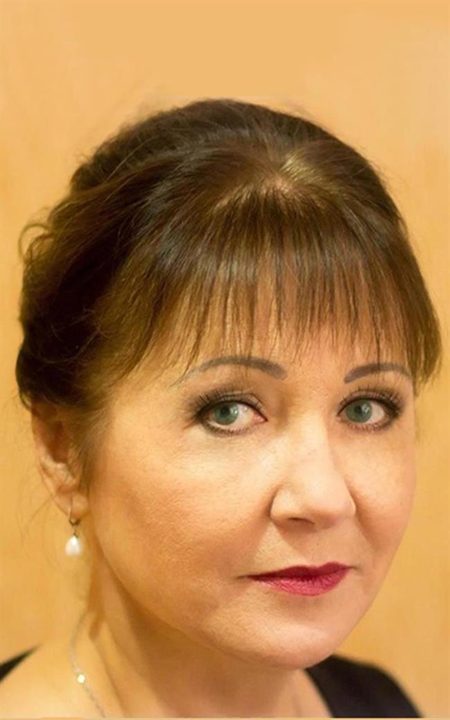 Людмила Александровна - репетитор по химии