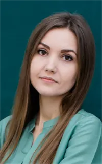 Алина Владимировна - репетитор по французскому языку и английскому языку