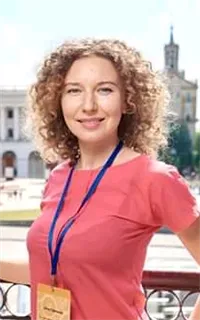 Алина Владимировна - репетитор по английскому языку, французскому языку и русскому языку