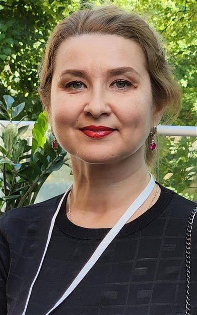 Наталия Геннадьевна - репетитор по обществознанию