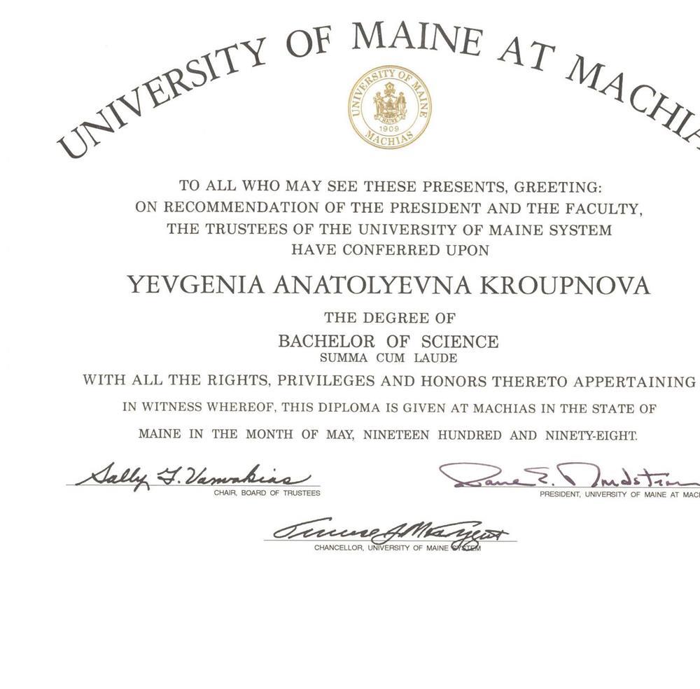 University of Maine 
диплом с отличием BSc in Business