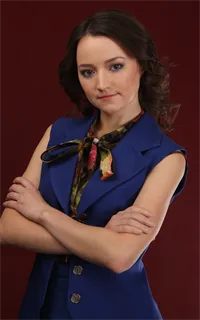 Елена Олеговна - репетитор по обществознанию