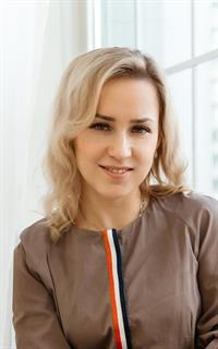 Марина Николаевна - репетитор по подготовке к школе, литературе, русскому языку и предметам начальной школы