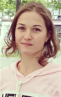 Наталья Андреевна - репетитор по изобразительному искусству