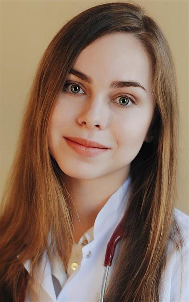 Антонина Константиновна - репетитор по химии и биологии