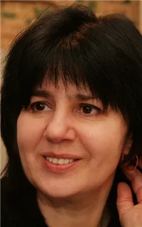 Лариса Евгеньевна - репетитор по французскому языку