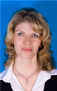 Елена Александровна - репетитор по подготовке к школе