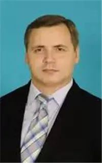 Руслан Николаевич - репетитор по обществознанию и истории