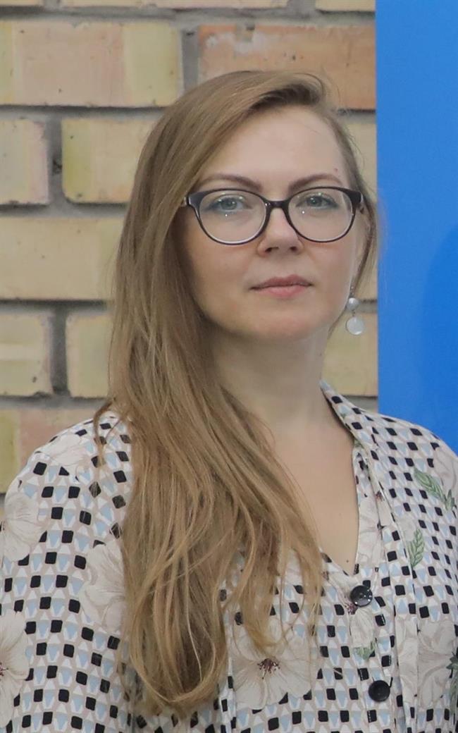 Марина Евгеньевна - репетитор по английскому языку, истории, обществознанию и китайскому языку