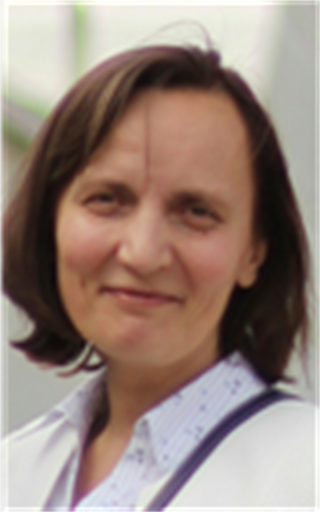 Елена Вячеславовна - репетитор по математике и физике