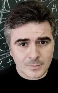 Олег Юрьевич - репетитор по обществознанию и истории