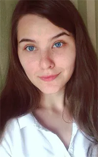 Валерия Артемовна - репетитор по математике, русскому языку и химии