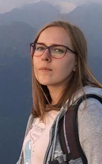 Светлана Валерьевна - репетитор по экономике и математике