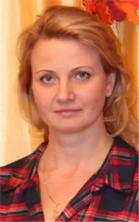 Елена Владимировна - репетитор по музыке