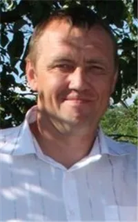 Андрей Васильевич - репетитор по математике и химии
