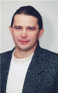 Александр Романович - репетитор по физике