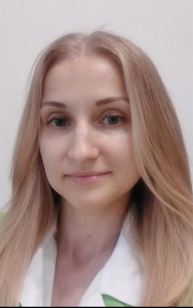 Юлия Викторовна - репетитор по информатике и математике