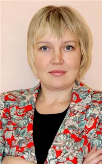 Дарья Леонидовна - репетитор по информатике и математике