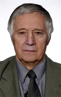 Владимир Ильич - репетитор по математике и спорту и фитнесу