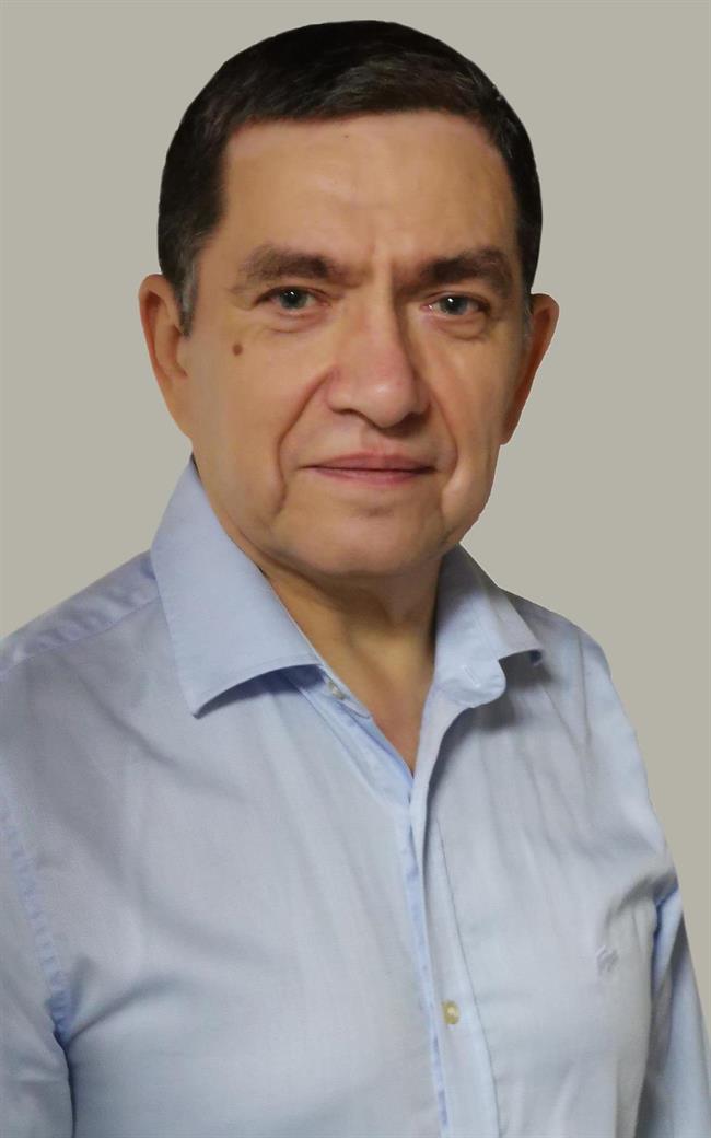 Михаил Юрьевич - репетитор по математике и физике