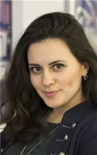 Екатерина Владимировна - репетитор по обществознанию и истории